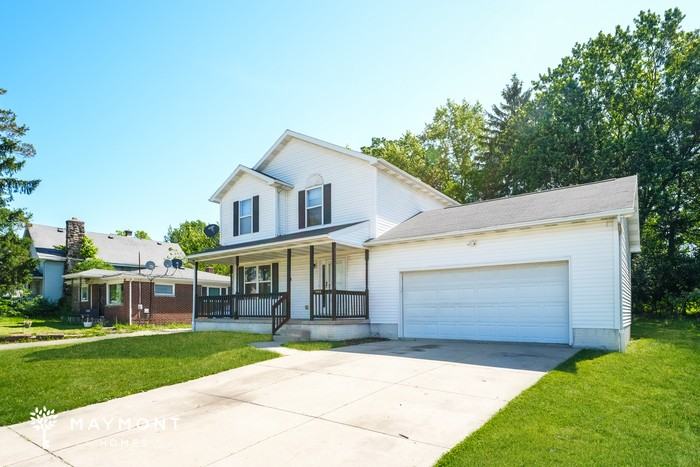 1305 Superior Ave - Photo 6 of 17