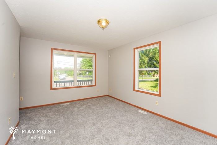 1305 Superior Ave - Photo 7 of 17