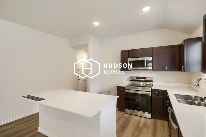 110 Doma Ave - Photo 6 of 14