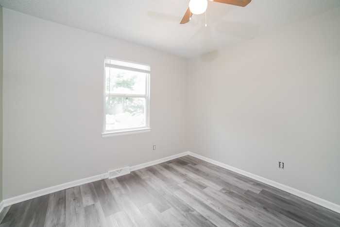 317 Ne Lakeview Dr - Photo 7 of 9