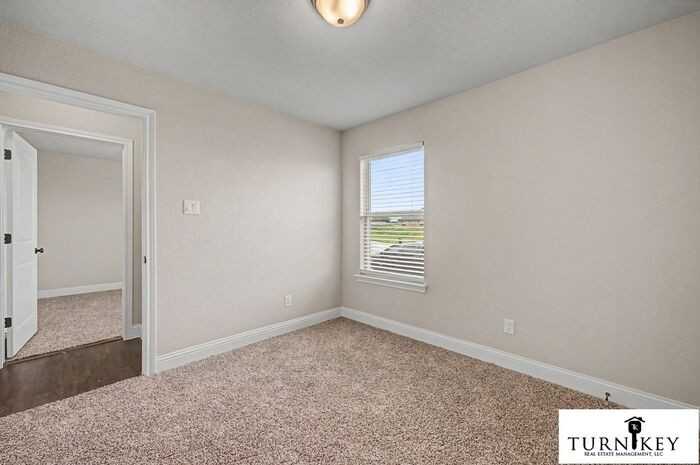 143 Crossbow Ct - Photo 6 of 25