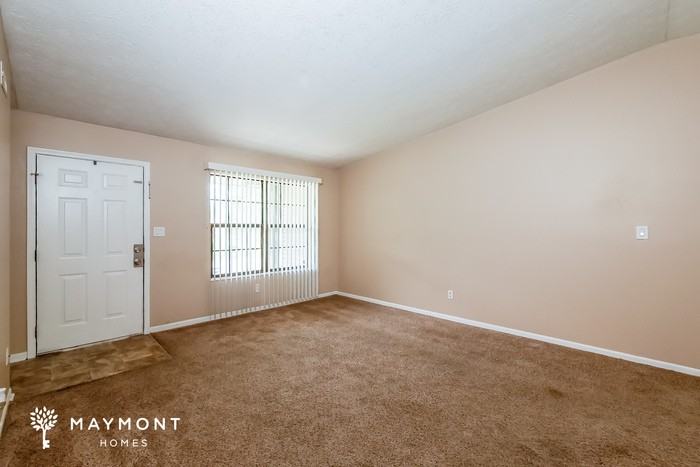 3536 Valley Lake Dr - Photo 3 of 11