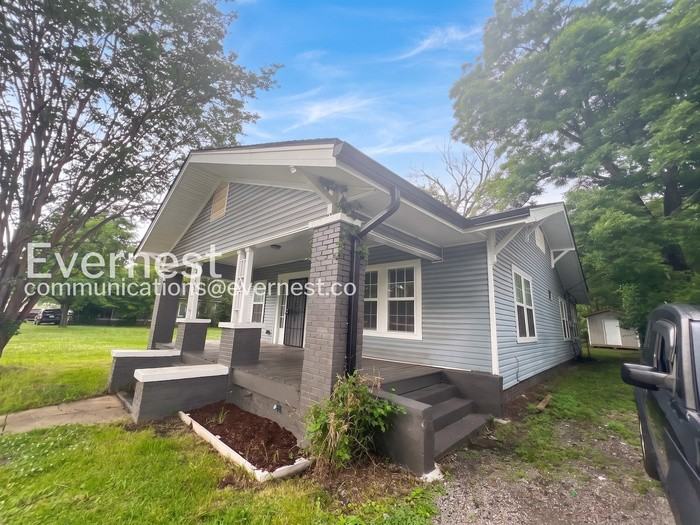 821 50th St N - Photo 4 of 49