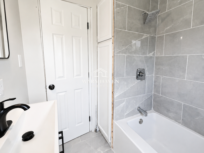 1206 Diagonal Rd - Photo 2 of 19