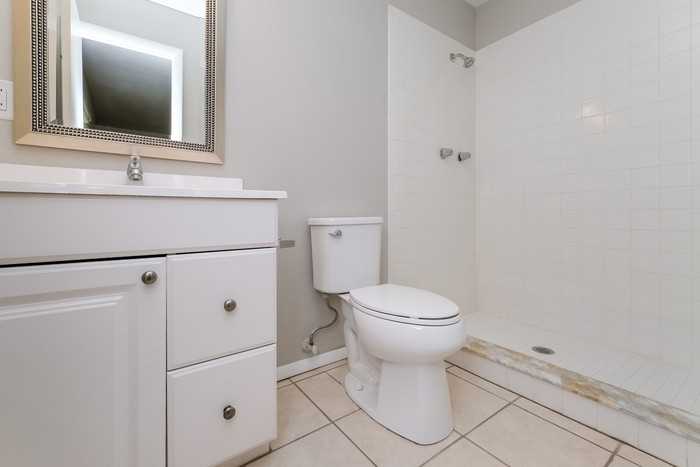 3407 Groveview Dr - Photo 6 of 10
