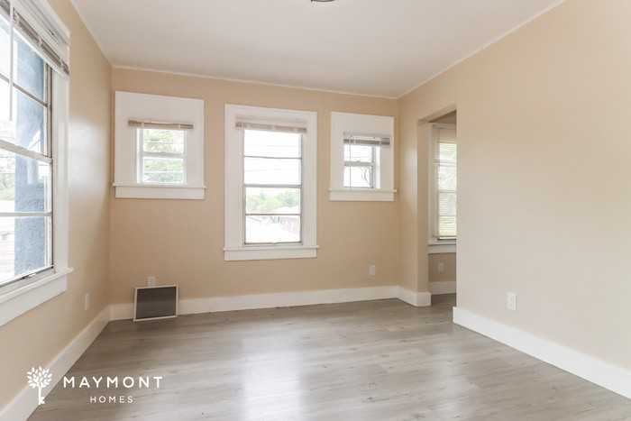 4718 13th Ave S - Photo 5 of 14