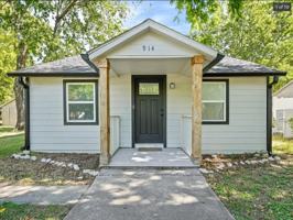 featured image of 914 Locust St