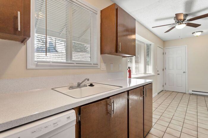 16540 Ne Glisan St #29 - Photo 2 of 28