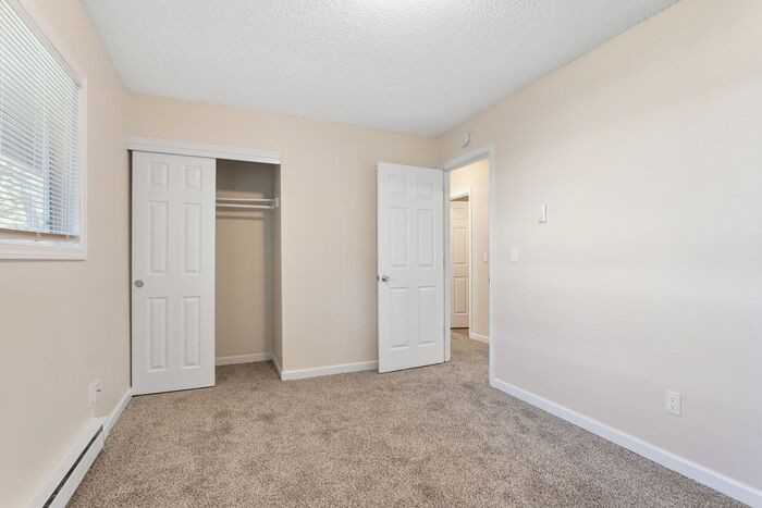 16540 Ne Glisan St #29 - Photo 4 of 28