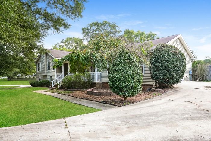 35 Knights Cir - Photo 2 of 19