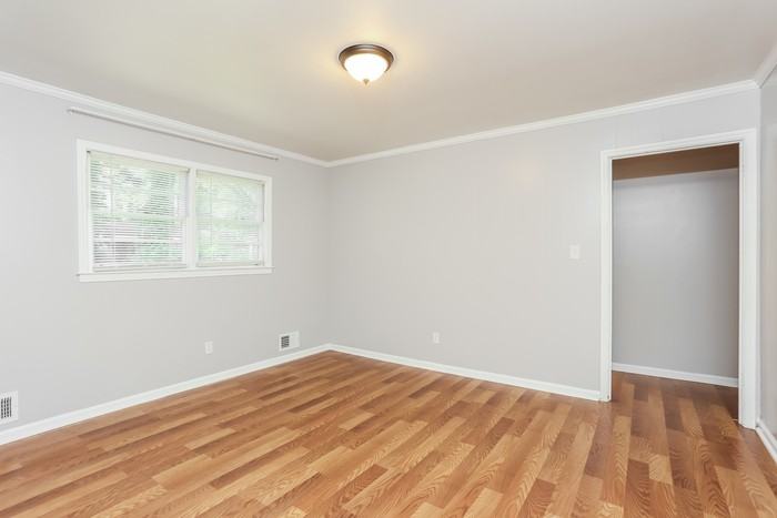 1320 N Cherokee Ave - Photo 7 of 16