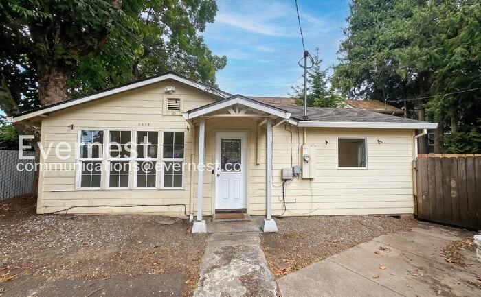 2534 Se 92nd Ave - Photo 2 of 21