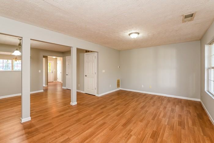 3321 Waldrop Trl - Photo 3 of 15