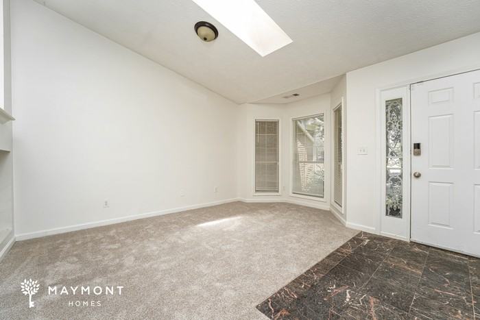 2139 Meadowview Ct Se #F - Photo 5 of 15