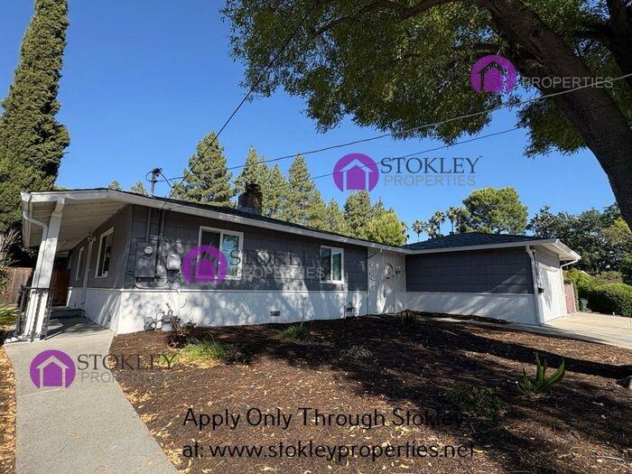747 Harvard Dr - Photo 2 of 43