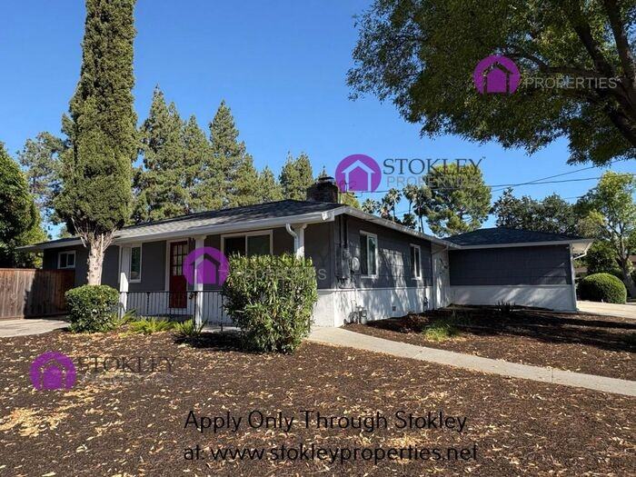 747 Harvard Dr - Photo 4 of 43