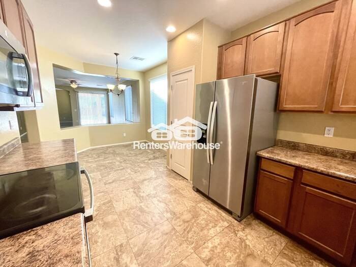 532 E Trellis Rd - Photo 4 of 25