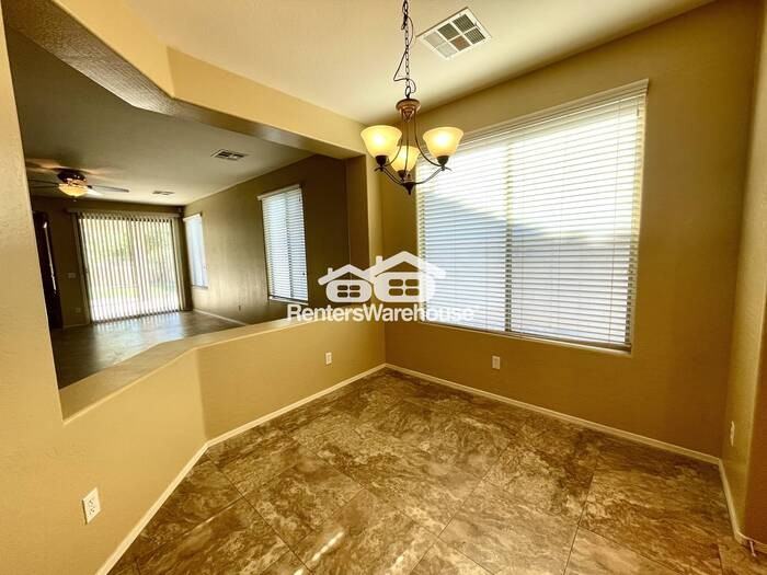 532 E Trellis Rd - Photo 6 of 25