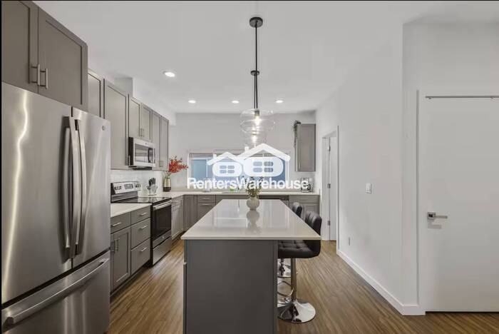 1930 Ne 7th Ct - Photo 6 of 16