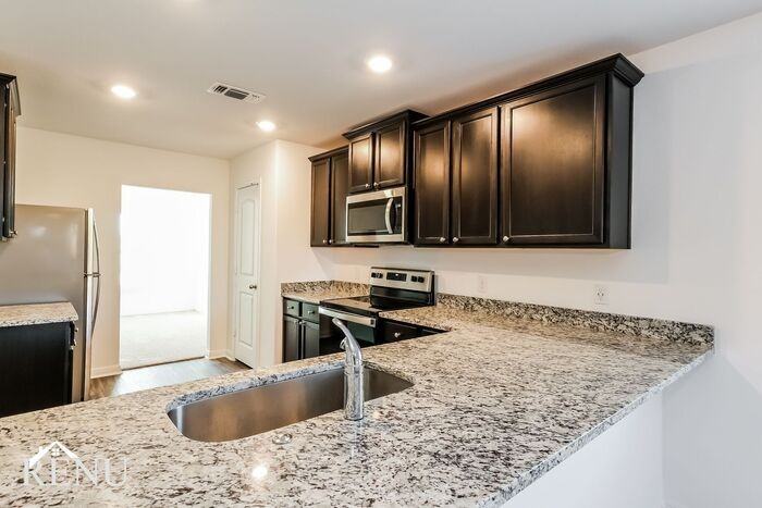 101 Fox Glen Trl - Photo 4 of 18