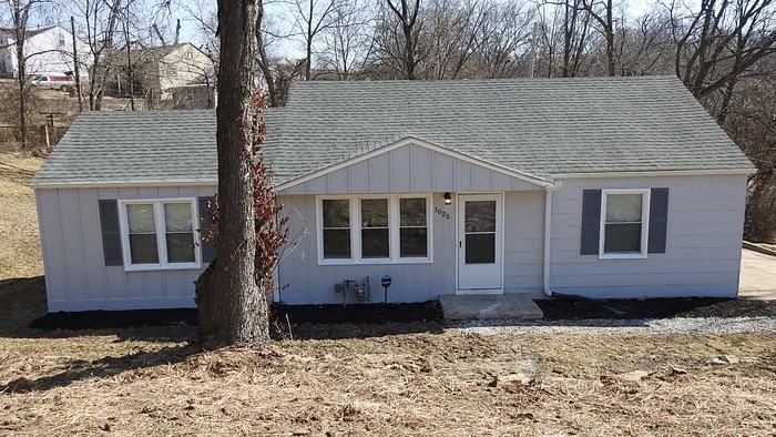 1625 Holt St - Photo 2 of 28