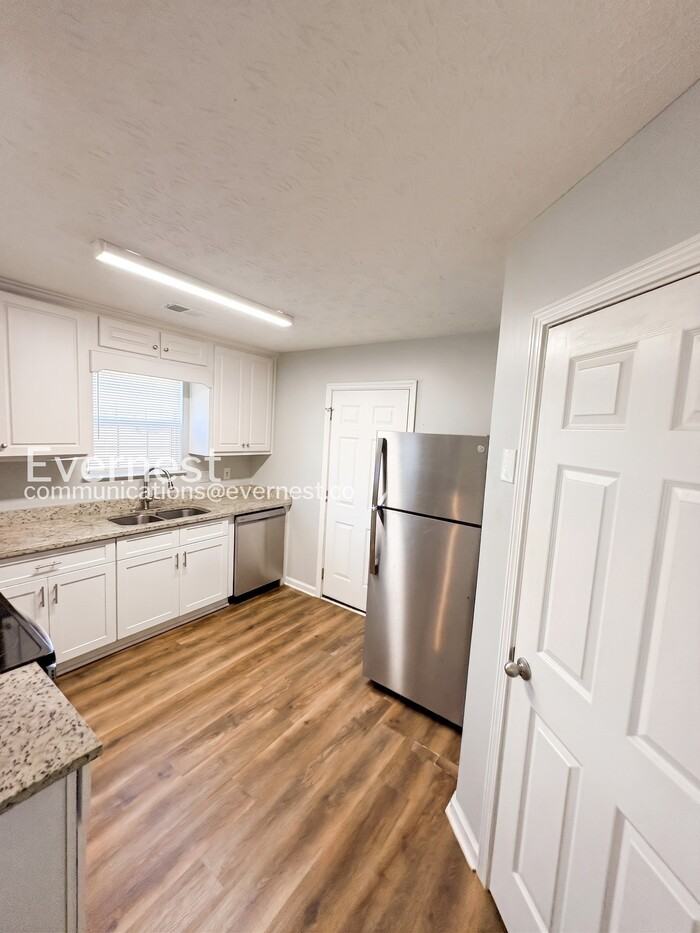 315 Dove Pt - Photo 2 of 24