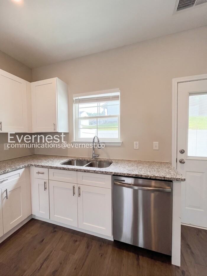 204 Tara Ct - Photo 6 of 36