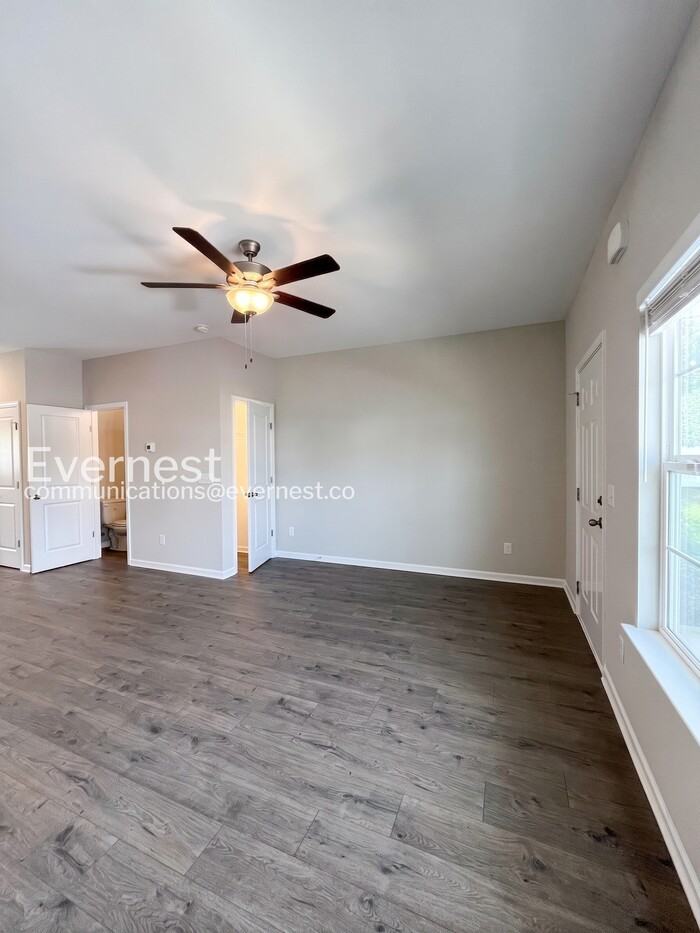 204 Tara Ct - Photo 7 of 36