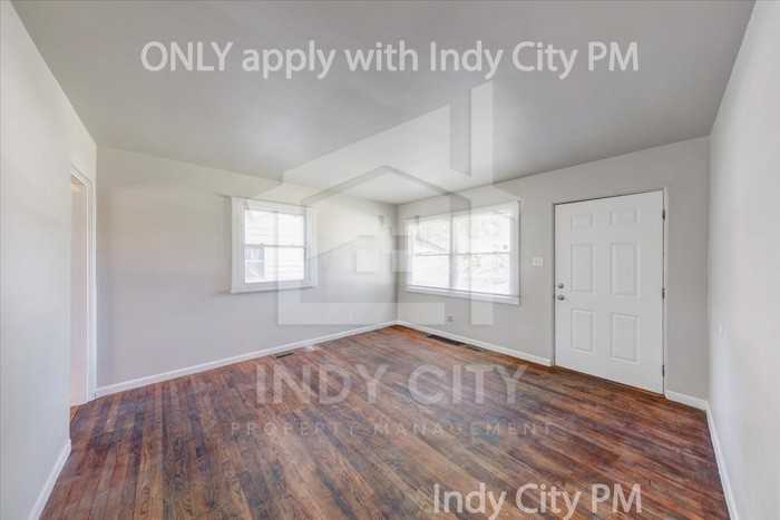 16 S Galeston Ave - Photo 5 of 18