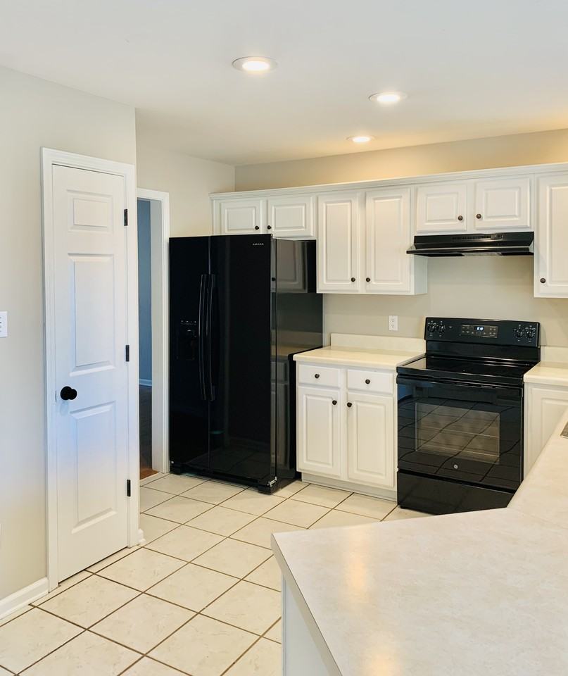 809 Steeplechase Way #809 - Photo 3 of 24