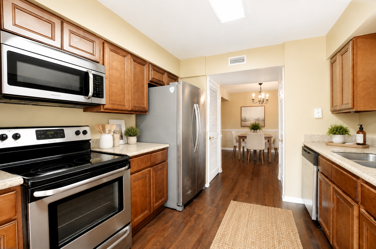 226 Crown Oaks Way #226 - Photo 3 of 28