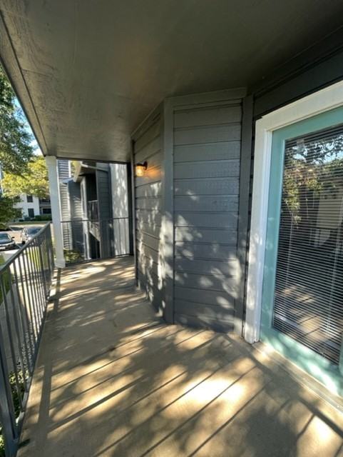 4502 Lake Shore Dr - Photo 2 of 3