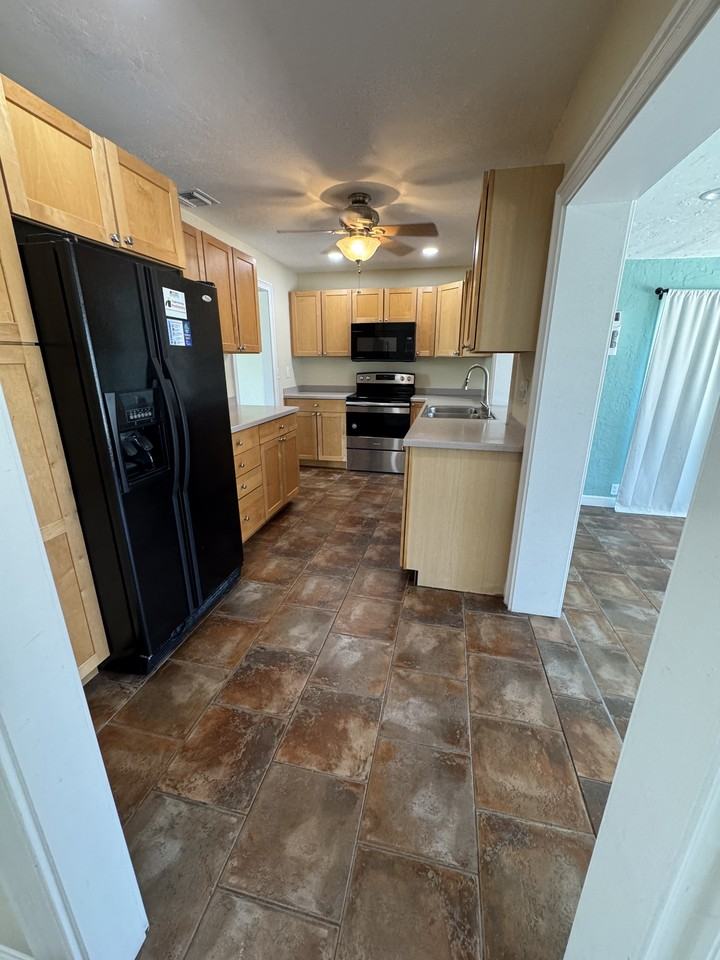 1508 Se 20th St #NA - Photo 4 of 18