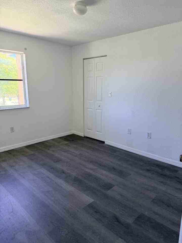 18124 Sw 152nd Pl #NA - Photo 5 of 31