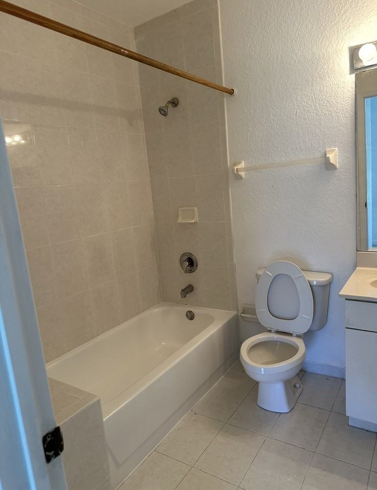 18124 Sw 152nd Pl #NA - Photo 7 of 31