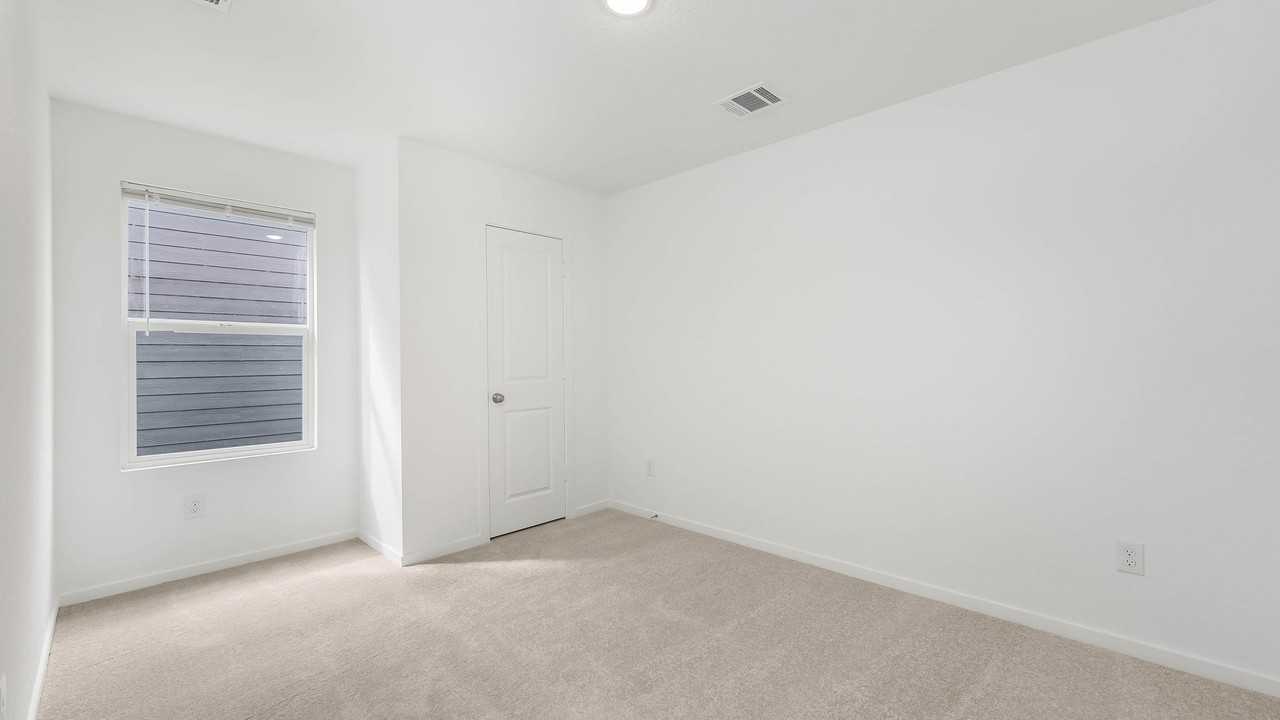 215 Zyra Ave #NA - Photo 4 of 14