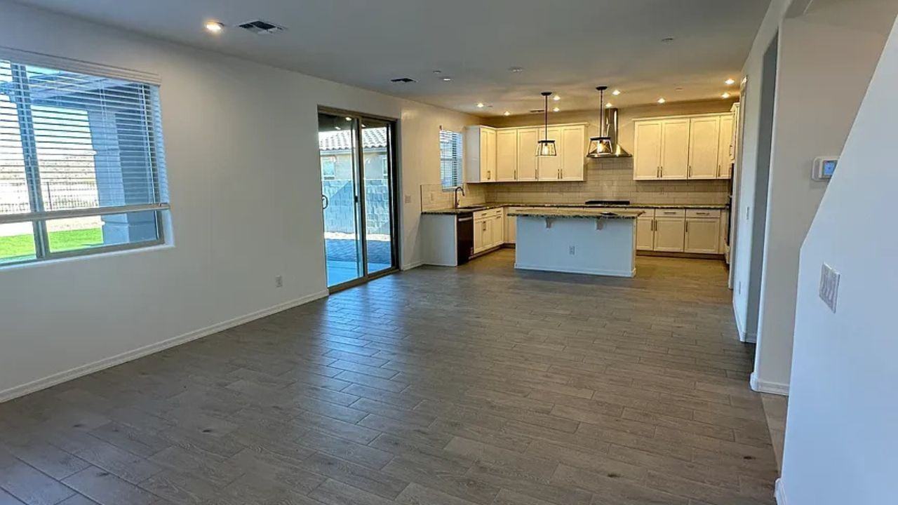 13412 W Eagle Feather Rd #NA - Photo 4 of 15