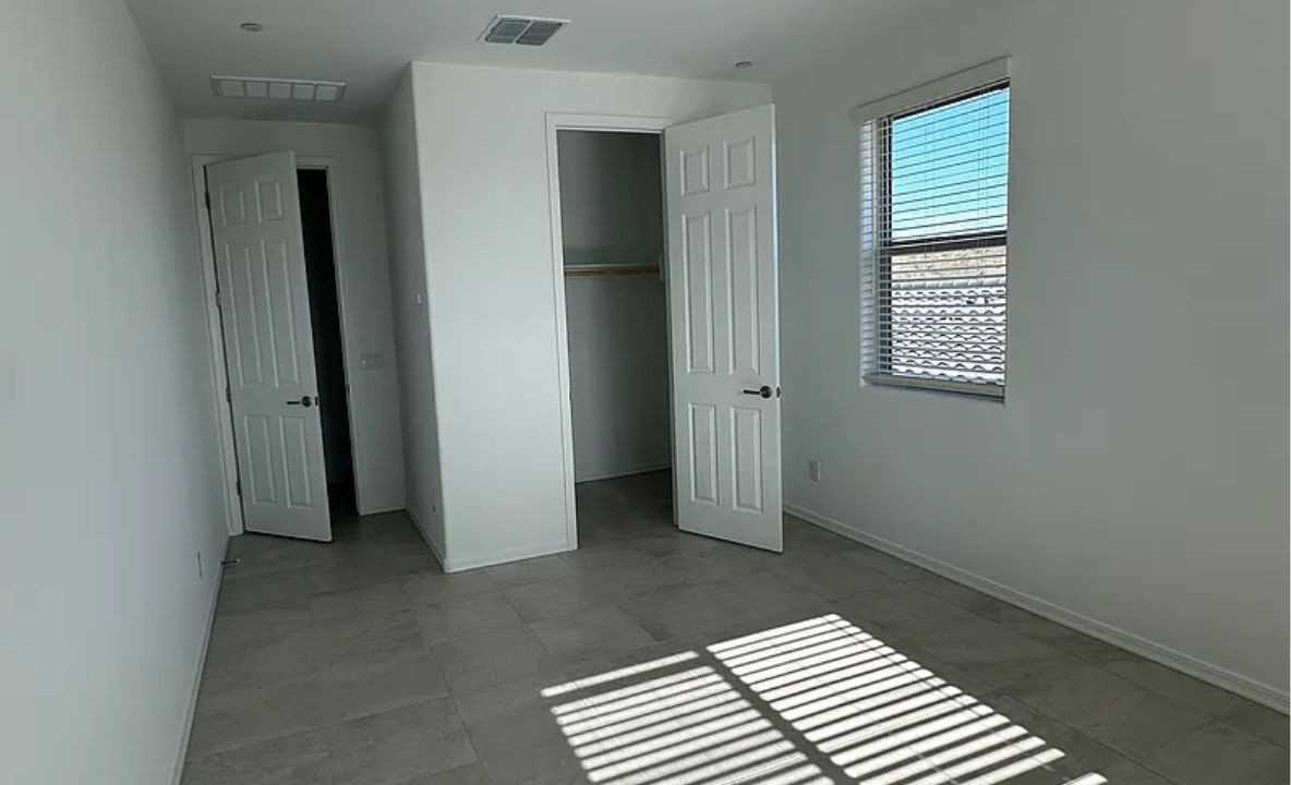 13412 W Eagle Feather Rd #NA - Photo 7 of 15