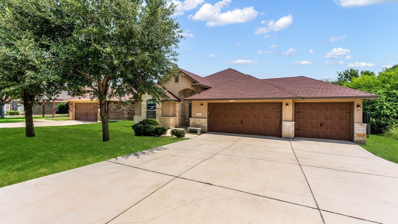 15606 Fox Ln #NA - Photo 2 of 22