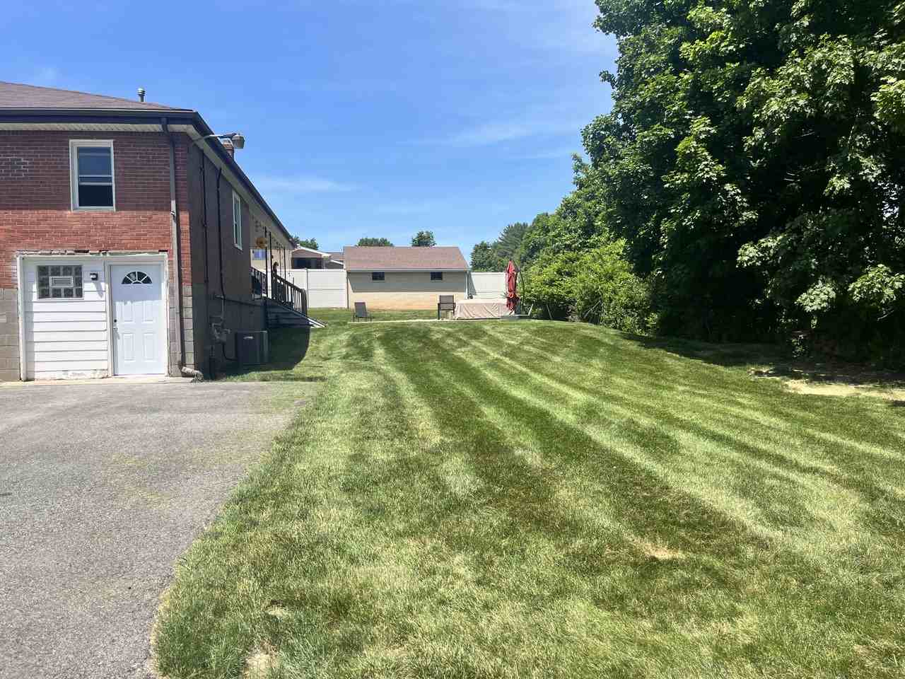108 Orchard Dr #108 - Photo 3 of 4