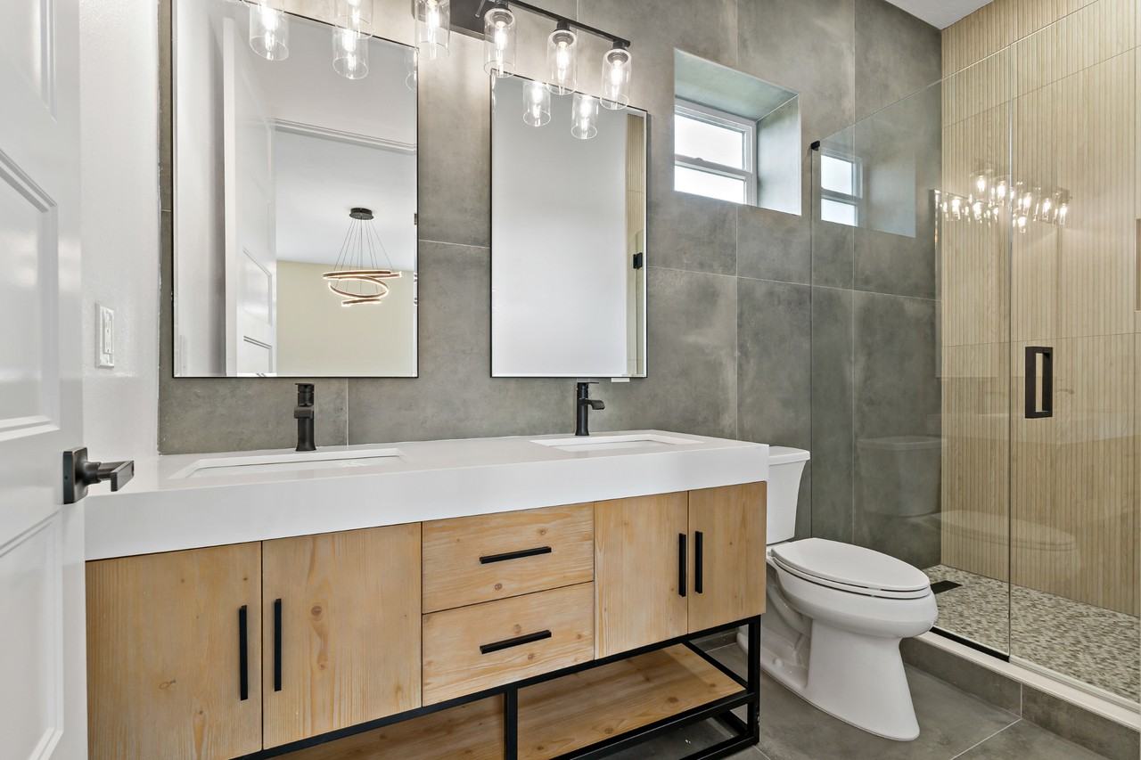 1348 San Christopher Dr #4 - Photo 6 of 34