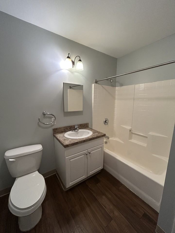 40 Ferry St #4A - Photo 4 of 19