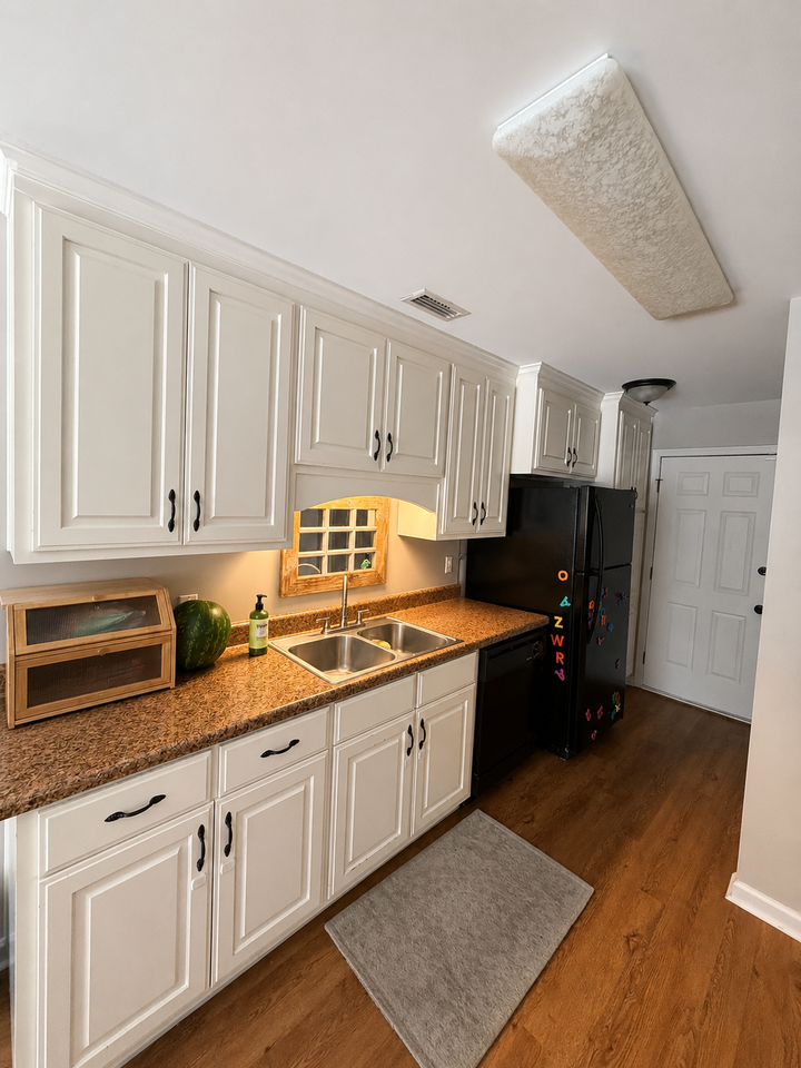 1316 Baywood Rd #NA - Photo 2 of 9