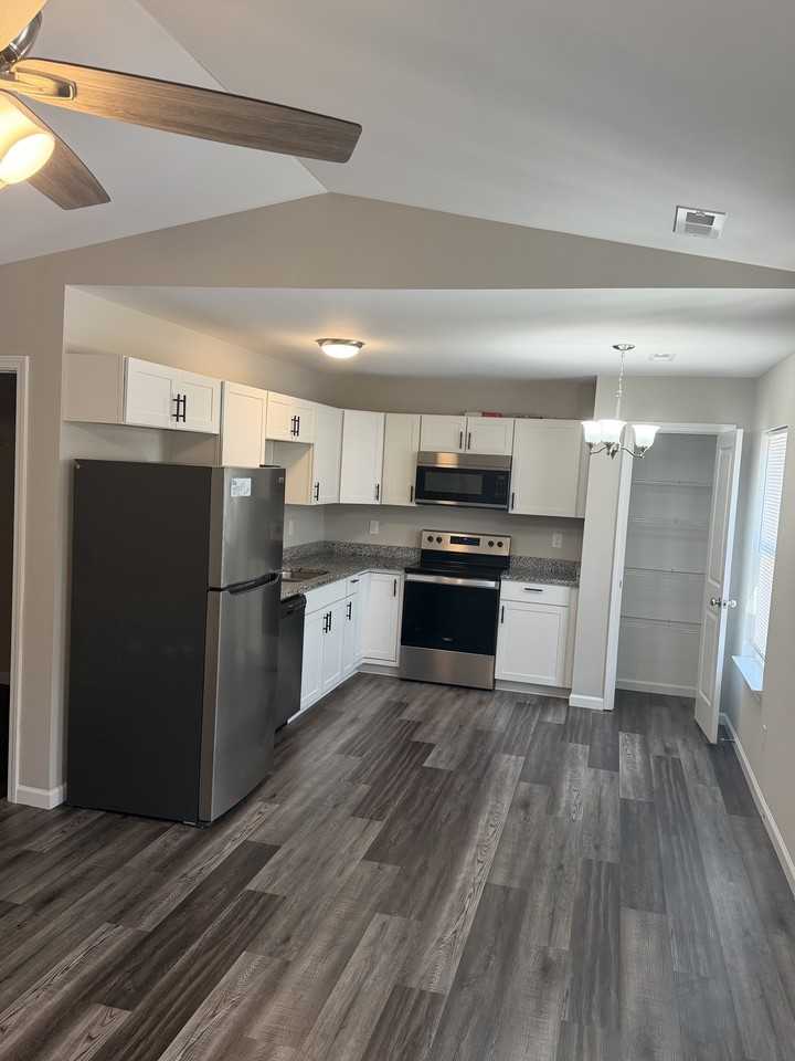1647 Nazareth Rd #1647 - Photo 7 of 8
