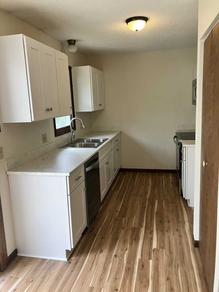 Leeside Ln #2 - Photo 6 of 15