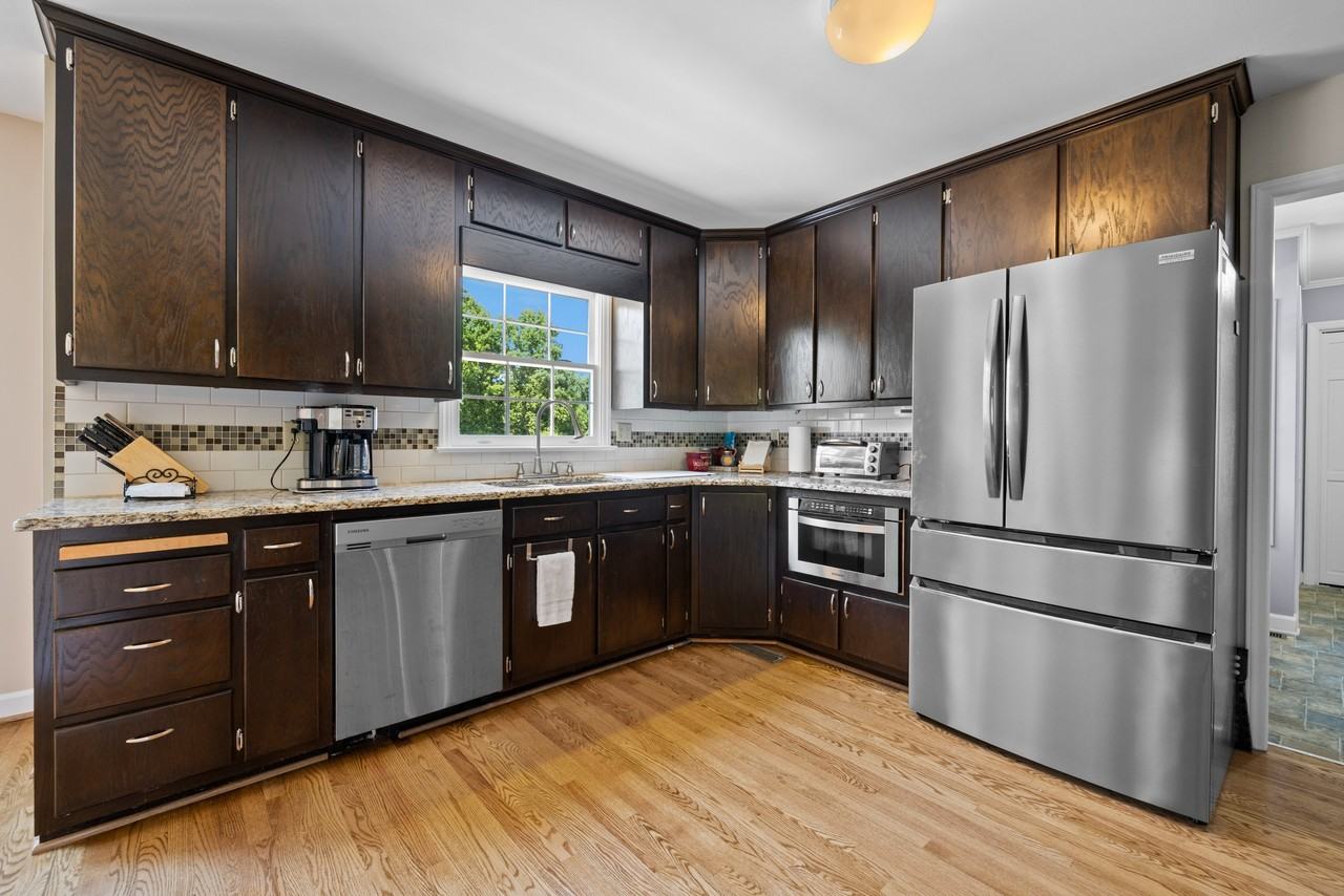 3010 Eaker Dr #NA - Photo 4 of 50
