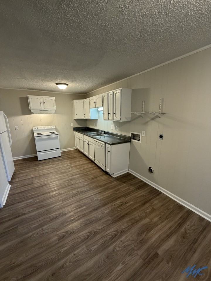 1002 Palmer Dr #12 - Photo 4 of 14