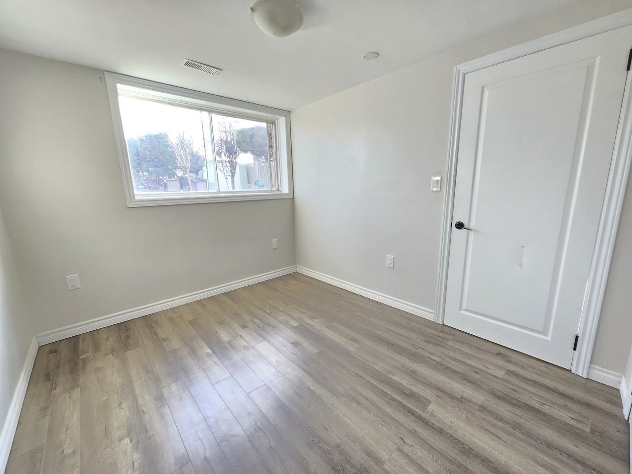 1301 Belair Crescent #2 - Photo 6 of 11