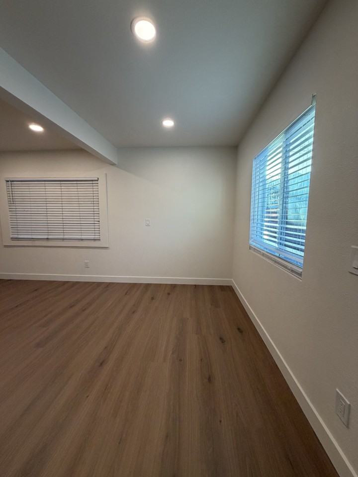 2704 Highland Ave #2704 - Photo 3 of 13