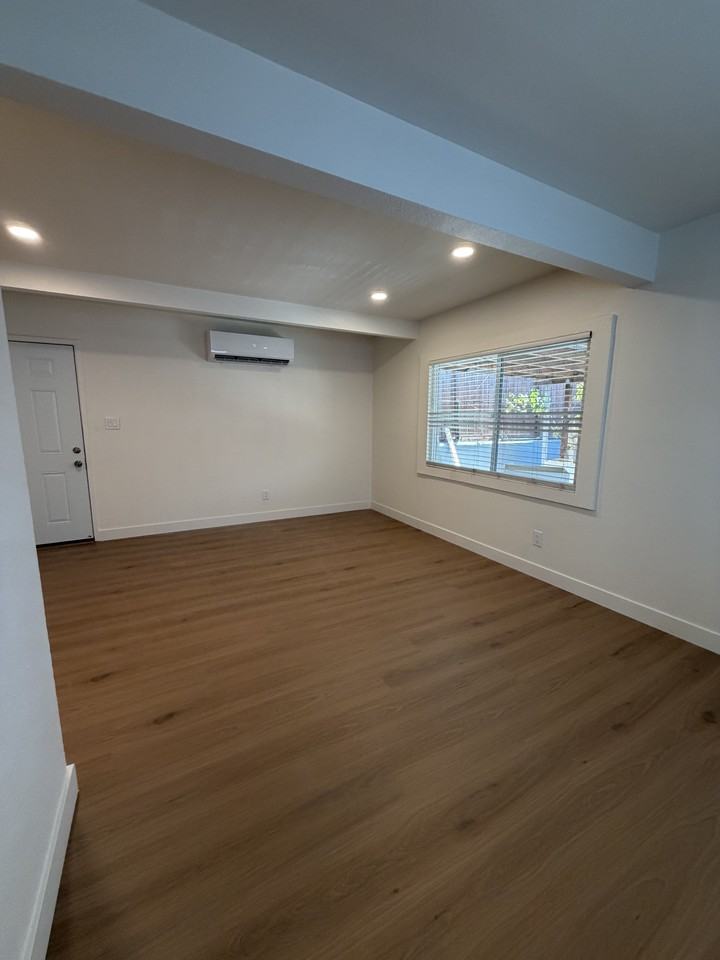 2704 Highland Ave #2704 - Photo 4 of 13